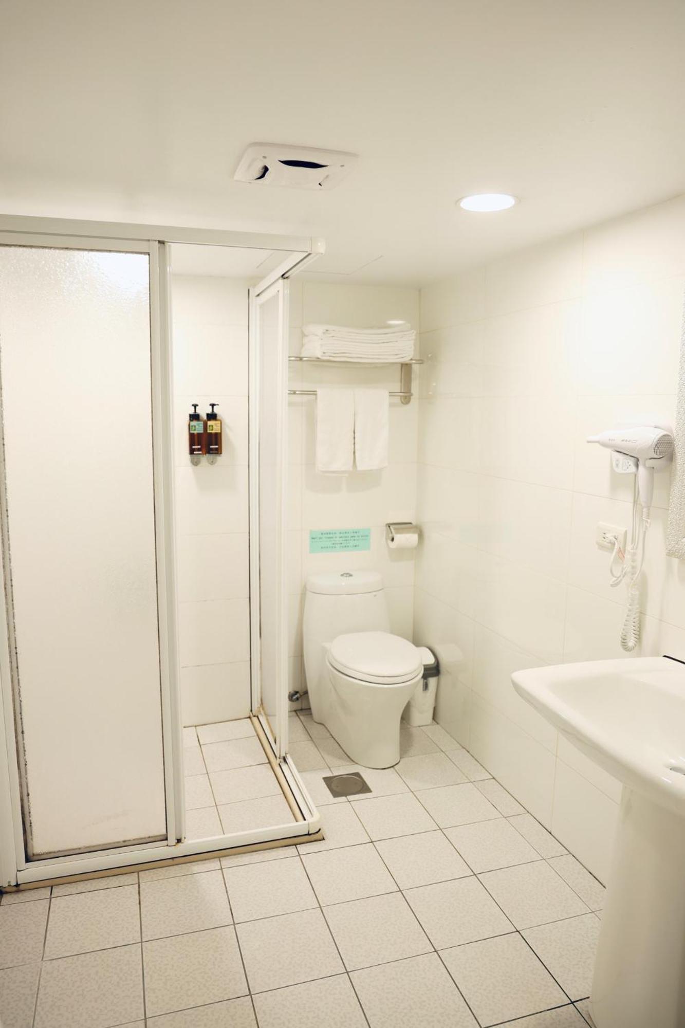 歐法行旅 O Fun Hotel Taipei Extérieur photo